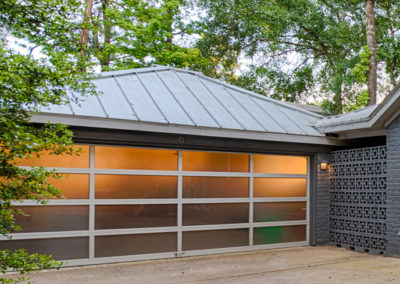 Funky Garage Reno