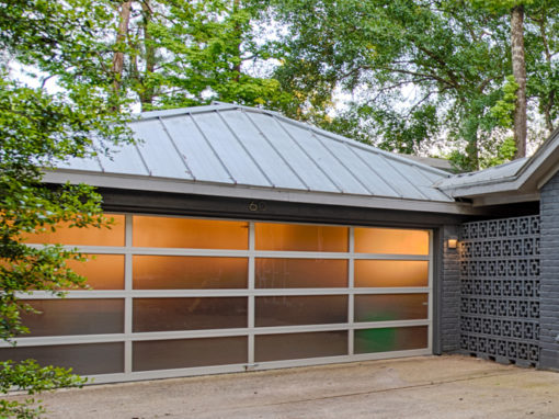 Funky Garage Reno